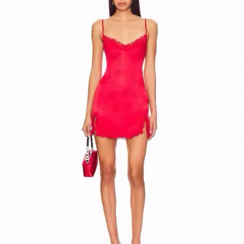 Lovers + Friends CASSANDRA SLIP